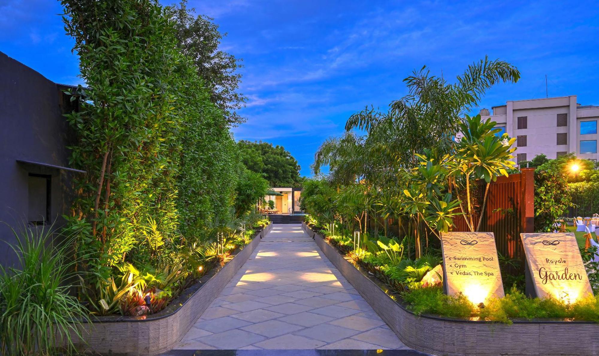 Royale Sarovar Portico Agra Agra (Uttar Pradesh) Exterior foto